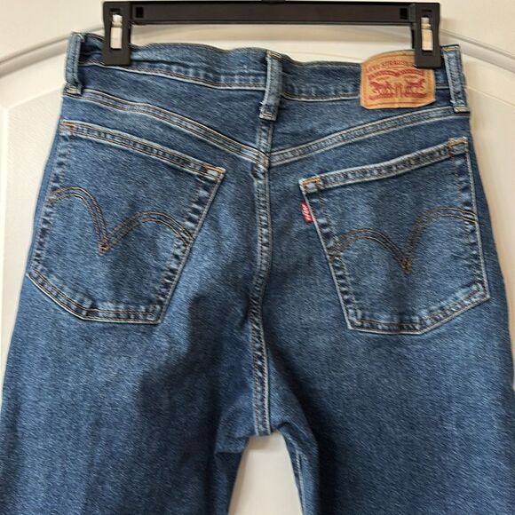 Levi’s Wedgie Straight button fly raw hem ankle dark wash, denim jeans size 30 - Picture 2 of 11